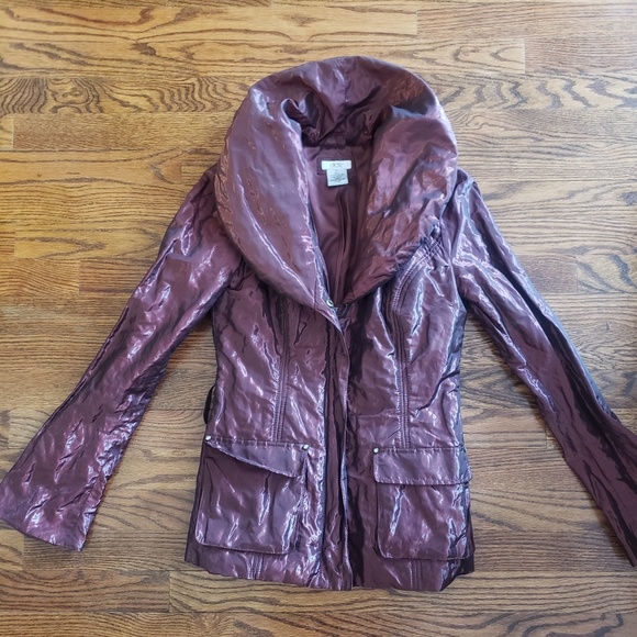 Cache Light weight Jacket - Picture 2 of 8